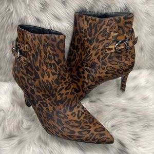 Naturalizer Women's Leopard Print Ankle Heeled Booties (SZ 9) NWOB